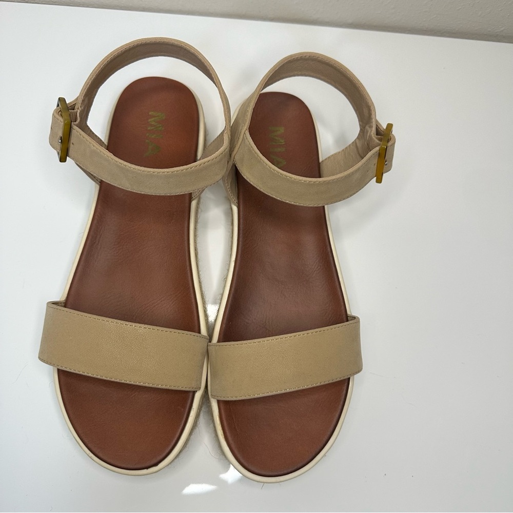 MIA sandals - Picture 3 of 8